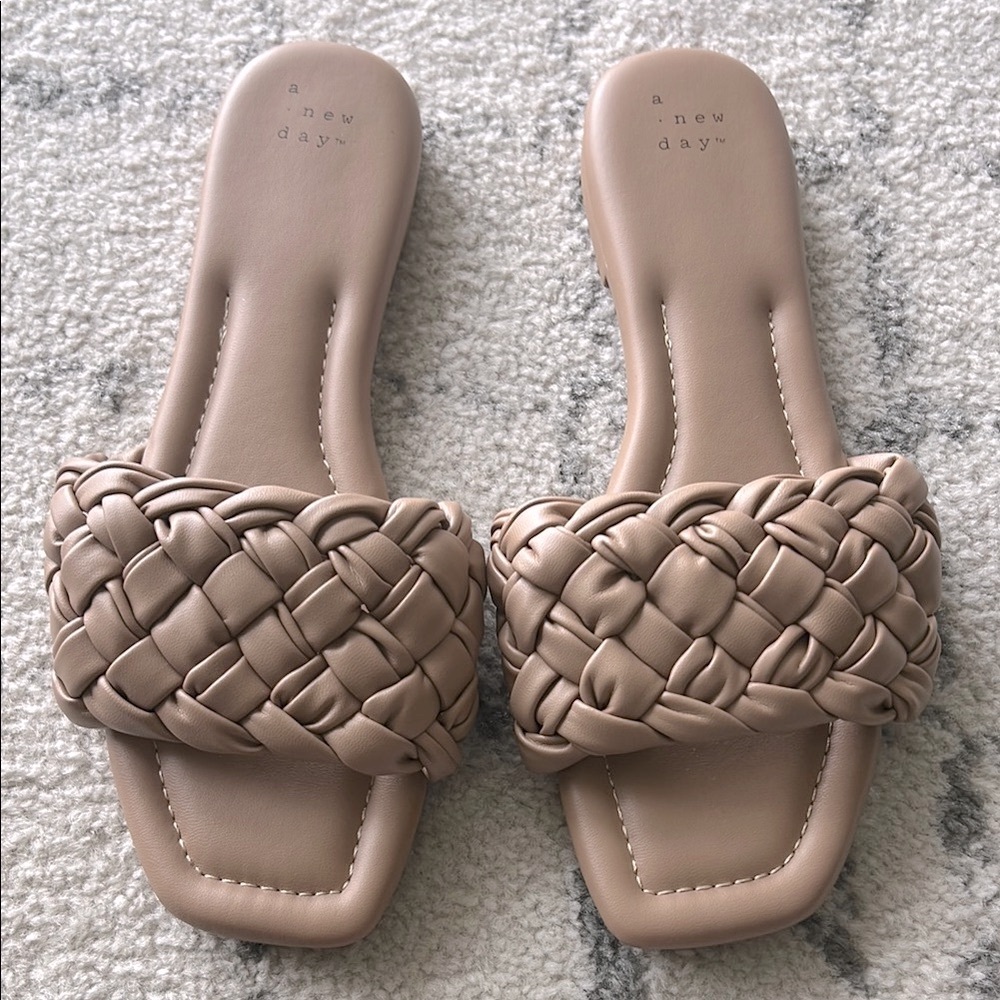Target A New Day Women's Tan Braided Slide Sandals size 9 New